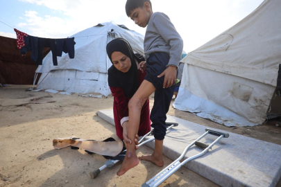 İsrail'in yetim bıraktığı Gazzeli Bilal, hayata tutunmaya çalışıyor