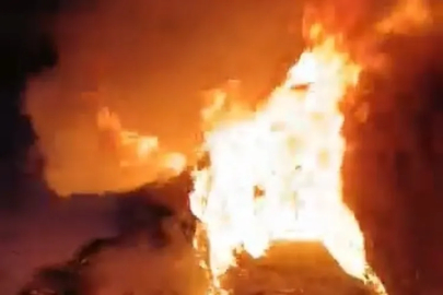 Bursa'da hareket halindeki otomobil alev aldı!