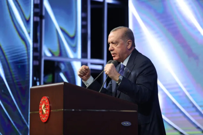 Cumhurbaşkanı Erdoğan: "Filistin halkının yanında eğilmeden, bükülmeden dimdik duruyoruz"