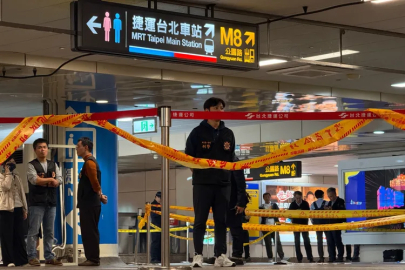 Tayvan’ın Başkenti Taipei’de metro istasyonunda sis bombalı ve bıçaklı saldırı: 3 ölü, şüpheli asker kaçağı çıktı