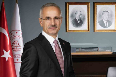 Bakan Uraloğlu: "Turuncu ekiplerimiz kar yağışının etkili olduğu güzergahlarda 7 gün 24 saat görev başında"