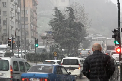 Bursa’da Yılbaşı sürprizi: 5 dakikada Şehir beyaza büründü!