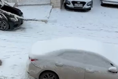 Buzlanan yolda korku dolu anlar!