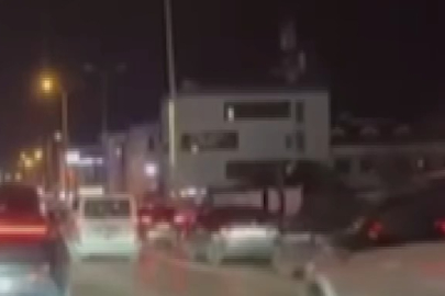 Takla atan otomobil E-5'e daldı!