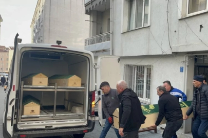 Evinde istiflediği giysi yığınlarının arasında ölü bulundu