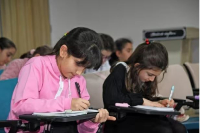 Osmangazi'de küçük yazarlar ustalaşıyor: Hikayeleri kitaba dönüşüyor