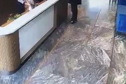 Kargo paketi böyle patladı!