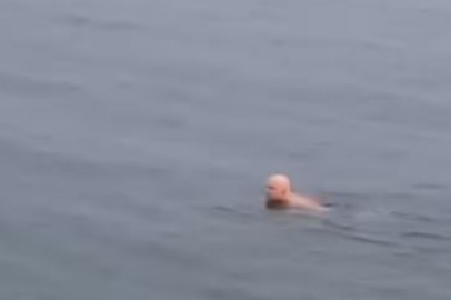 Bursa'da dondurucu soğukta deniz keyfi