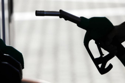 Akaryakıt tabelası yine değişti!