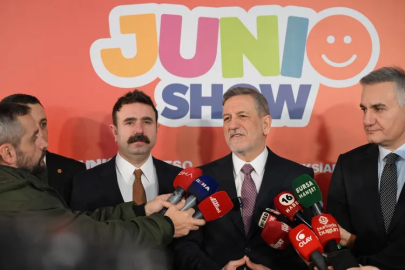 İbrahim Burkay: “Junioshow, Bursa’yı Dünyanın moda merkezlerinden biri yaptı”