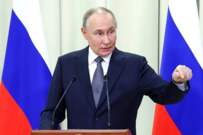 Putin: "Arktik’in keşfini her halükarda sürdüreceğiz"