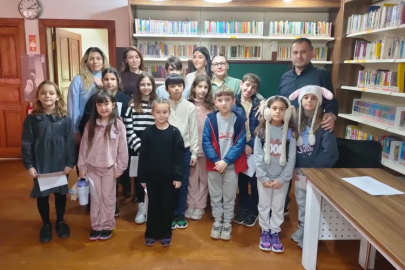 Minik Filozoflar Misi’de buluştu: Nilüfer’de "Ödevsiz bir dünya" tartışıldı