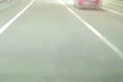 Sürücülerin inadı kazayla bitti!