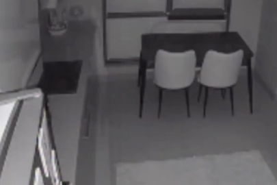 Bursa'ya yeni binanın tavanı çöktü!