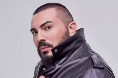 İstanbul'un göbeğinde şarkı söyledi, kim olduğunu fark eden şaştı kaldı