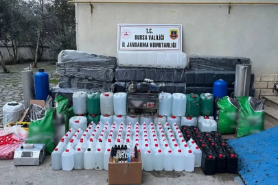 Bursa'da "Yerin Altına" kurulan sahte içki fabrikasına jandarma baskını!