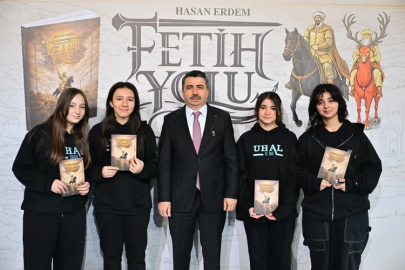 700 yıllık destan kitap oldu! Bursa’nın Fethini hiç böyle okumadınız!