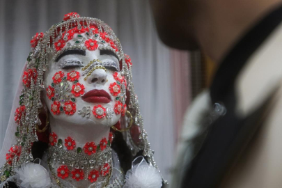 Bulgaristan’ın Ribnovo köyünde “gelina” geleneği yaşatılmaya devam ediyor