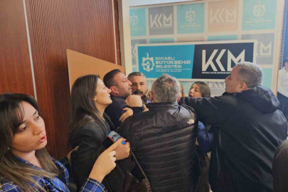 CHP’li meclis üyesinden ağza alınmayacak küfürler!