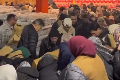 Bursa'da kapılar açıldı, izdiham çıktı: Hepsi sadece 100 TL...