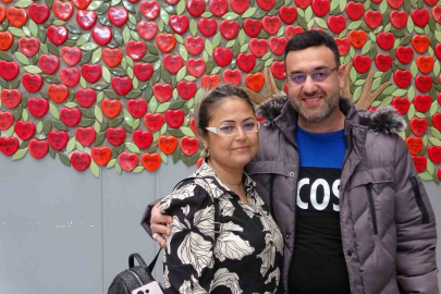 Sevgililer Günü’nde eşinden gelen hayat