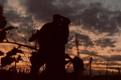 Çağatay Ulusoy ve Aslıhan Malbora, aşklarını sosyal medyada ilan etti