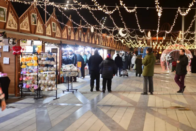 Osmangazi’de Ramazan sokağı kapılarını açtı: Meydanlarda maneviyat rüzgarı esiyor!