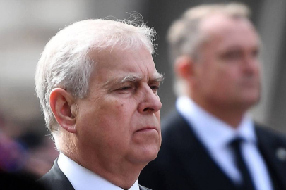 İngiltere’de eski Prens Andrew’un taht sırasından çıkarılabileceği iddiası