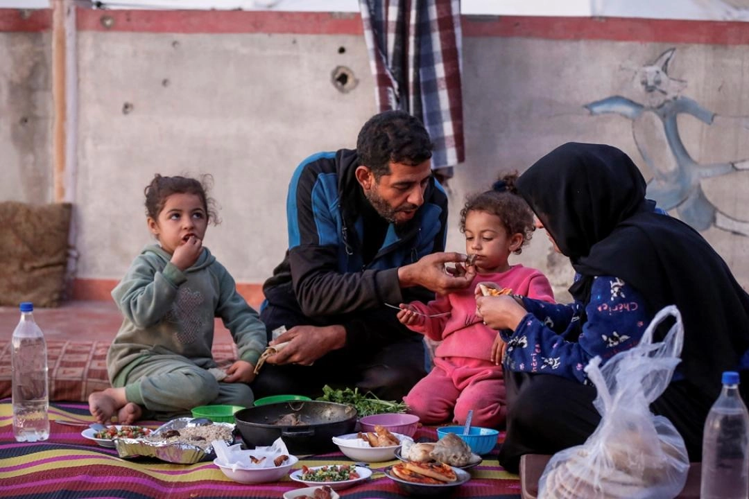 Yerinden edilmiş Gazzeli aileler ramazanı buruk karşılıyor