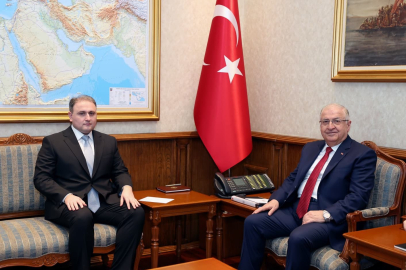 Bakan Güler, Azerbaycan Savunma Sanayii Bakanı Mustafayev ile görüştü