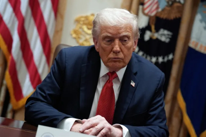 Trump’tan Dünyayı sarsacak itiraf: "İran’daki Kürt grupların saldırılarını destekliyorum!"