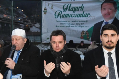 Alacahırka’da iftar bereketi: Başkan Aydın sofraya konuk oldu!