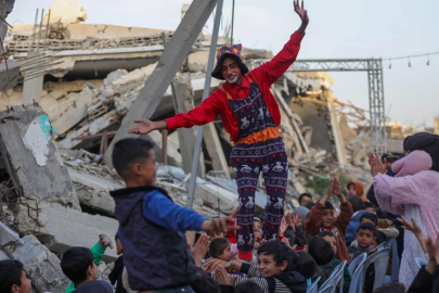 Gazze'de yerinden edilen Filistinliler için toplu iftar düzenlendi