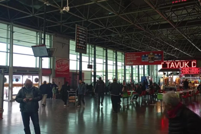 Bursa'da bayram yoğunluğu başladı: Otobüs biletleri tükeniyor!