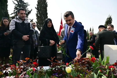 Yıldırım’da duygusal 18 Mart: Başkan Yılmaz şehitliklerde kabir başında dua etti