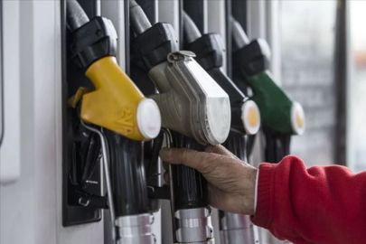 Benzine zam geldi! Akaryakıtta tabelalar değişti!