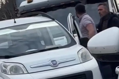Bursa’da trafikte şok anlar: Sürücü aracından inerek saldırdı!