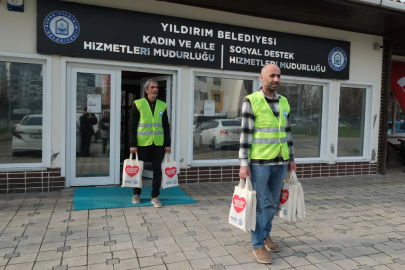 Yıldırım Belediyesi hassasiyeti olanlar için glutensiz baklava dağıttı