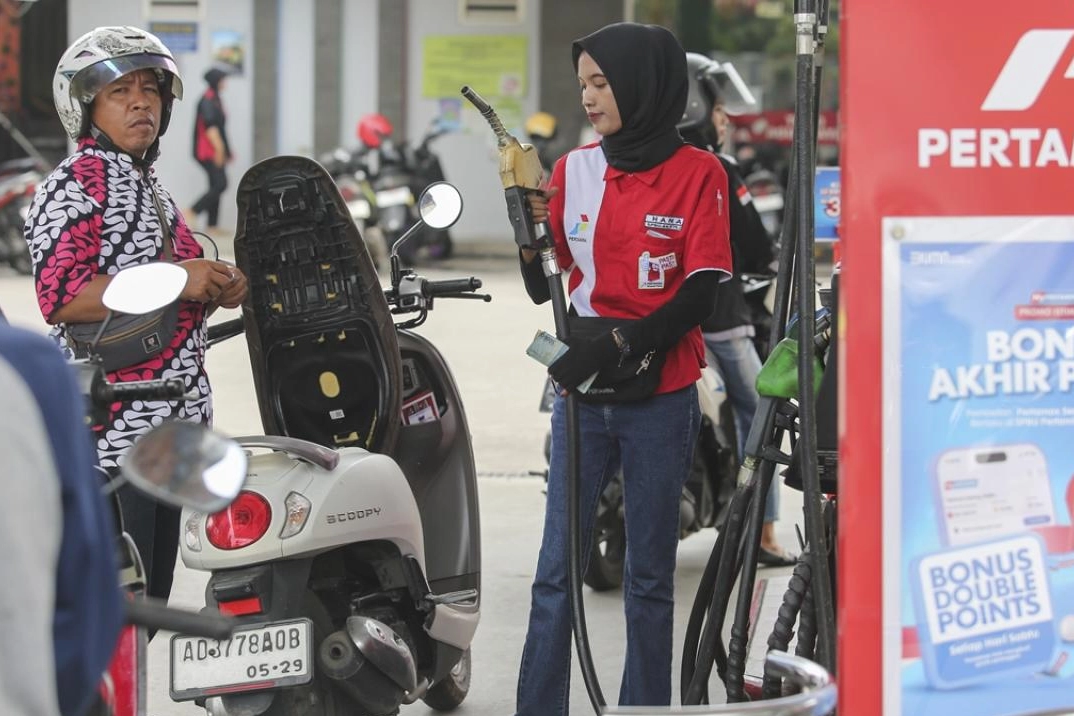 Endonezya'da akaryakıt fiyatları hızla yükseliyor