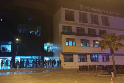 Marmaris Belediyesi'ne gece yarısı operasyonu: 3 kişi gözaltına alındı