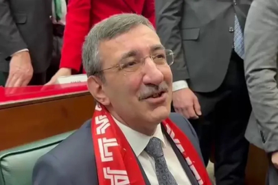 Cevdet Yılmaz: “Akaryakıtta vergiden vazgeçtik, artışı sınırladık”