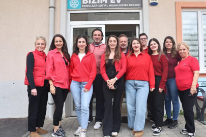 Nilüfer Belediyesi'nden otizm farkındalığına 'Kırmızı' destek