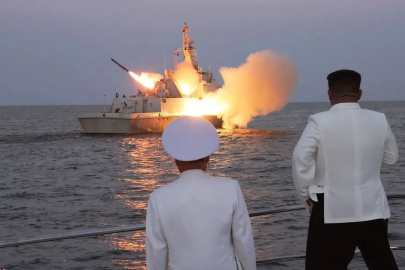 Dünya rahat bir nefes almaya hazırlanırken Kim Jong-Un füze fırlattı