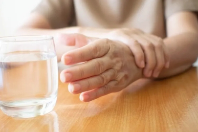 Ameliyatsız 'Parkinson' tedavisi mümkün