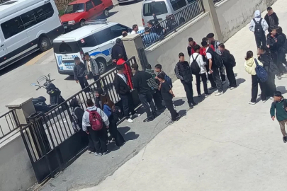 Lise önünde saldırı paniği! Şüpheliler öğrencilere ateş açtı