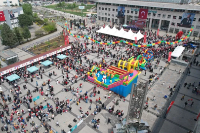 Nilüfer’de 23 Nisan coşkusu: Cumhuriyet meydanı şenleniyor!