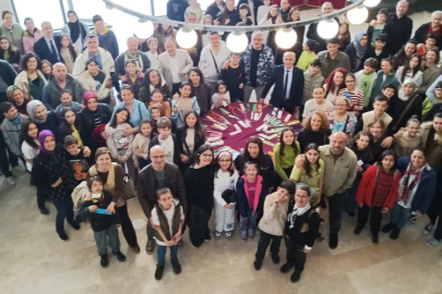 Bursa'da bu okulda veliler çocuklarıyla sınava girdi...