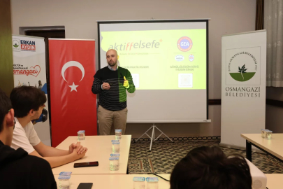 Osmangazi Belediyesi'nden gençlere eleştirel düşünce atölyesi