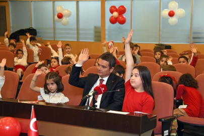 Osmangazi Çocuk Meclisi istedi, Başkan Erkan Aydın yaptı!