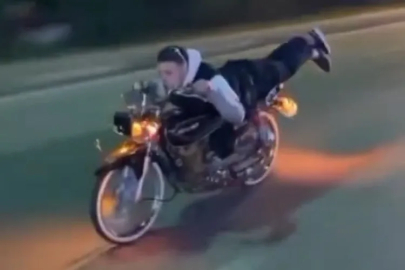 Bursa'da motosiklet üzerinde tehlikeli şov!
